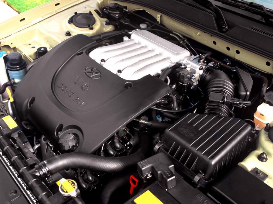  Hyundai Sonata 2001 года  (US) (фото 7 из 8)
